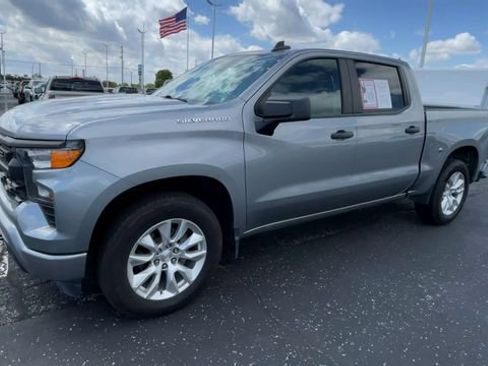 Used 2023 Chevrolet Silverado 1500 Custom AWD/4WD image 6
