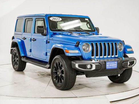 Used 2023 Jeep Wrangler Unlimited Sahara w/ Cold Weather Group AWD/4WD image 13