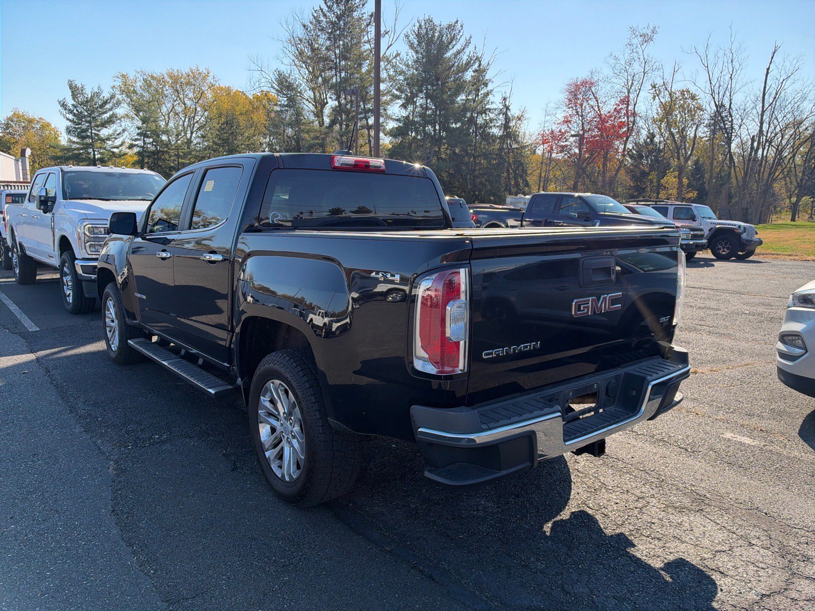Used 2015 GMC Canyon SLT AWD/4WD image 8