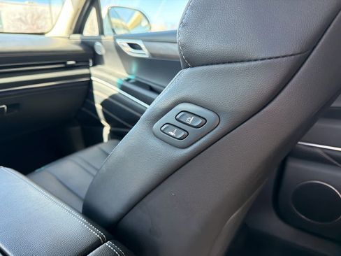 Used 2024 Genesis GV80 2.5T image 17