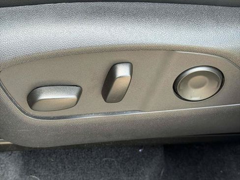 Used 2026 Buick Enclave Preferred AWD/4WD image 22