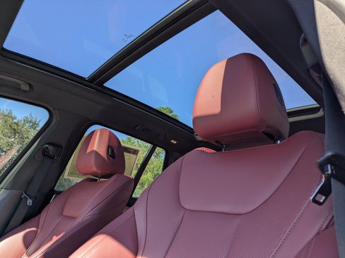 Used 2023 BMW X3 sDrive30i w/ Convenience Package image 4