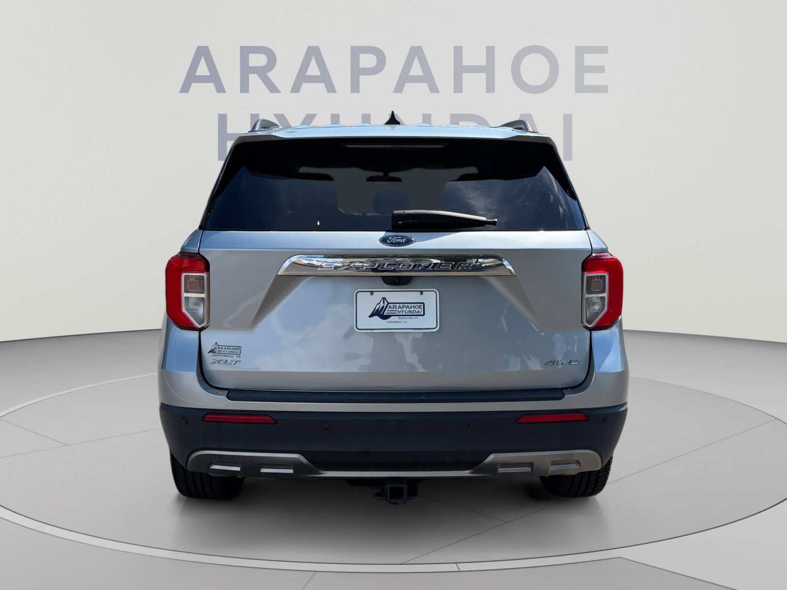 Used 2022 Ford Explorer XLT w/ Equipment Group 202A AWD/4WD image 4