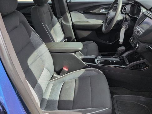 Used 2021 Chevrolet TrailBlazer LS FWD image 21