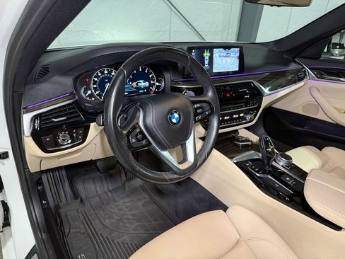 Used 2018 BMW 530i RWD image 10