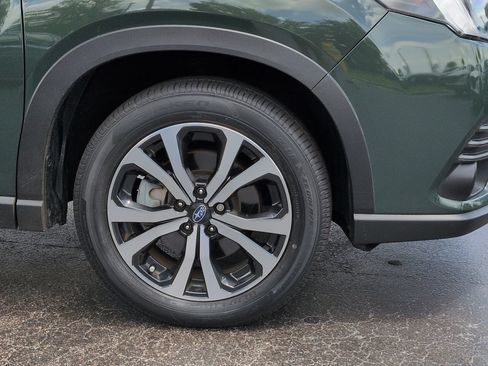 Used 2024 Subaru Forester Limited AWD/4WD image 11