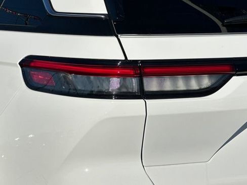 New 2025 Jeep Grand Cherokee Laredo w/ MOPAR Finishing Package image 25