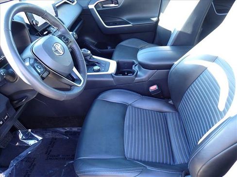 Used 2023 Toyota RAV4 XSE AWD/4WD image 12