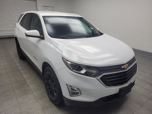 Used 2020 Chevrolet Equinox LT w/ Driver Convenience Package image 13