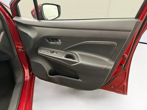 Used 2024 Nissan Versa SV FWD image 32