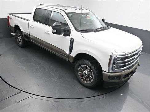 New 2026 Ford F350 King Ranch w/ FX4 Off-Road Package image 16