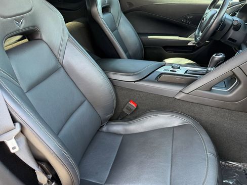 Used 2019 Chevrolet Corvette Z06 RWD image 13