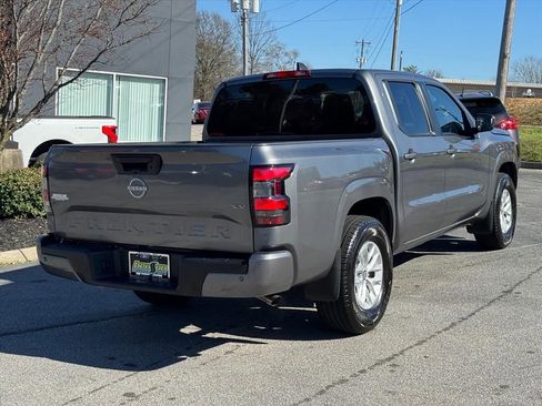 Certified 2024 Nissan Frontier SV w/ Technology Package image 3