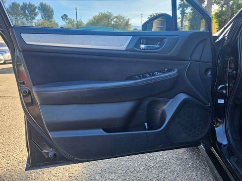 Used 2015 Subaru Legacy 2.5i Premium image 10