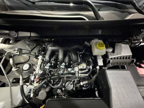 New 2026 Nissan Pathfinder Platinum image 22