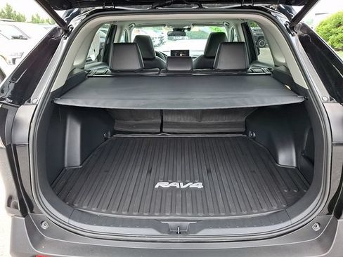 Certified 2023 Toyota RAV4 XLE Premium AWD/4WD image 28