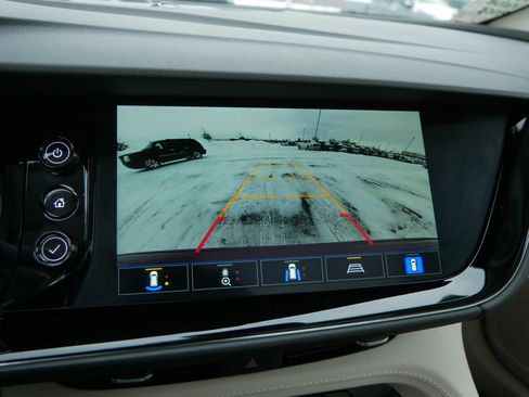 Used 2022 Buick Envision Avenir w/ Technology Package II image 39