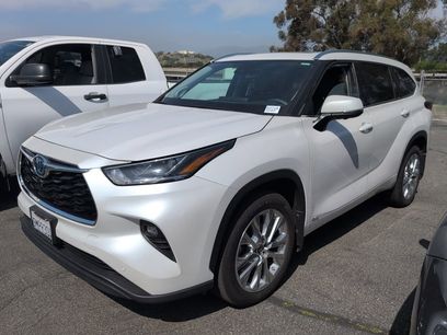 Used 2024 Toyota Highlander Limited