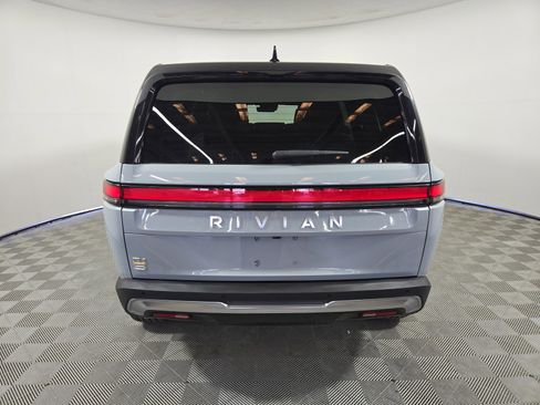 Used 2024 Rivian R1S Adventure AWD/4WD image 4