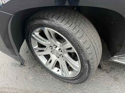 Used 2015 Cadillac Escalade ESV Luxury image 61