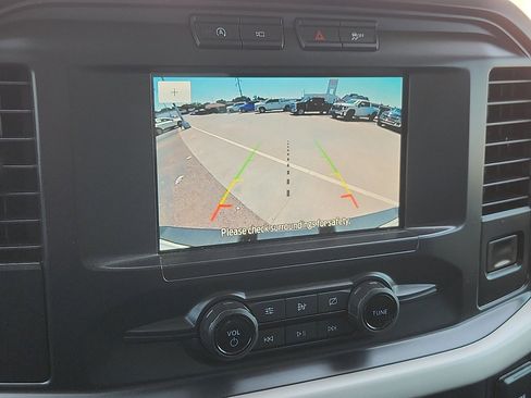 Used 2021 Ford F150 XL w/ Trailer Tow Package image 8