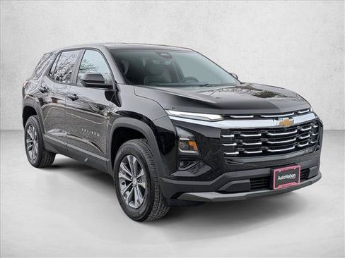 New 2026 Chevrolet Equinox LT w/ Convenience Package II FWD image 7