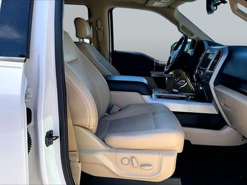Used 2016 Ford F150 Lariat RWD image 9