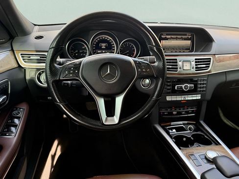 Used 2015 Mercedes-Benz E 350 4MATIC Wagon w/ Premium 1 Package image 10