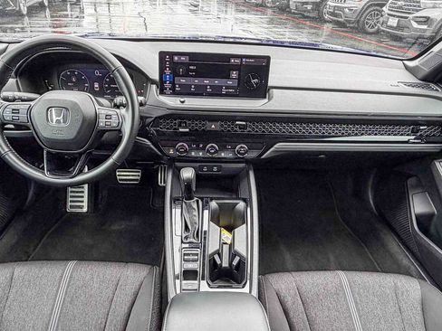 Used 2023 Honda Accord Sport image 11