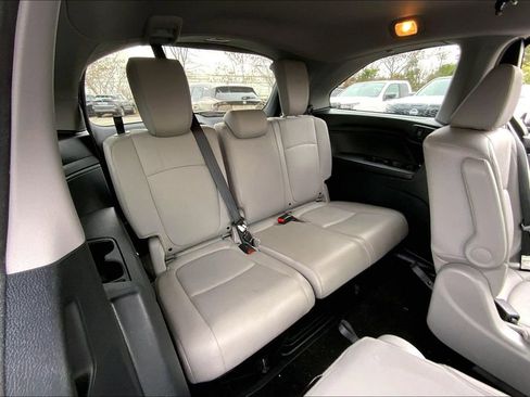 Used 2024 Honda Odyssey EX-L image 18