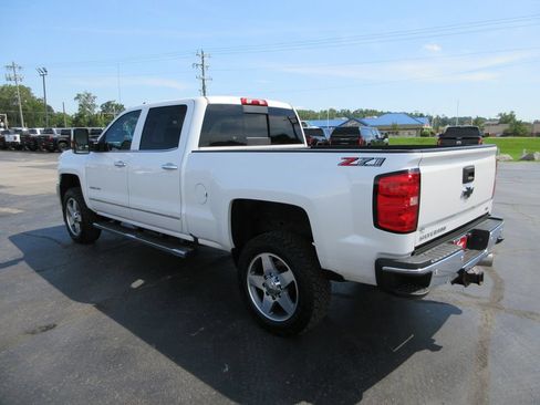 Used 2018 Chevrolet Silverado 2500 LTZ w/ Duramax Plus Package AWD/4WD image 10