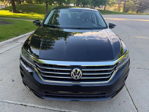 Used 2020 Volkswagen Passat 2.0T S FWD image 2