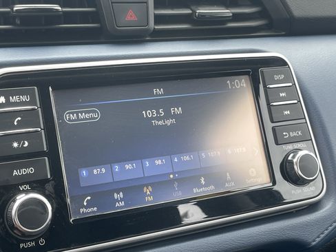 Used 2025 Nissan Versa SV FWD image 22
