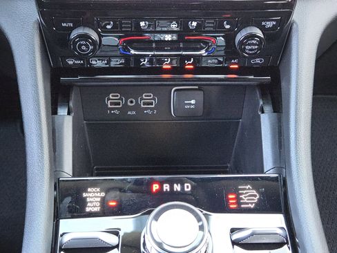 New 2025 Jeep Grand Cherokee L Summit image 16