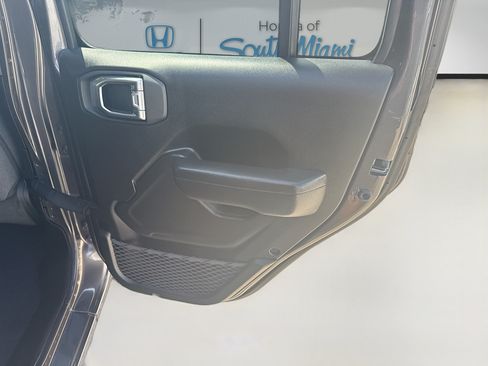 Used 2025 Jeep Wrangler Unlimited Sport AWD/4WD image 30