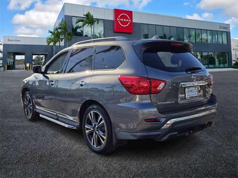 Used 2019 Nissan Pathfinder Platinum image 4
