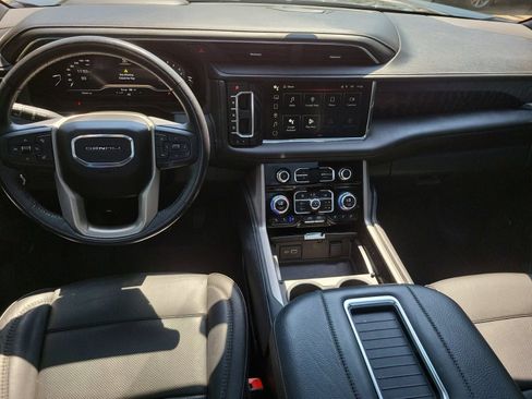 Used 2022 GMC Yukon Denali AWD/4WD image 21