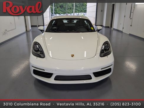 Used 2018 Porsche 718 Cayman RWD image 6