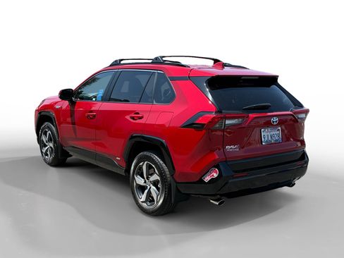 Used 2023 Toyota RAV4 SE w/ Weather & Moonroof Package AWD/4WD image 3