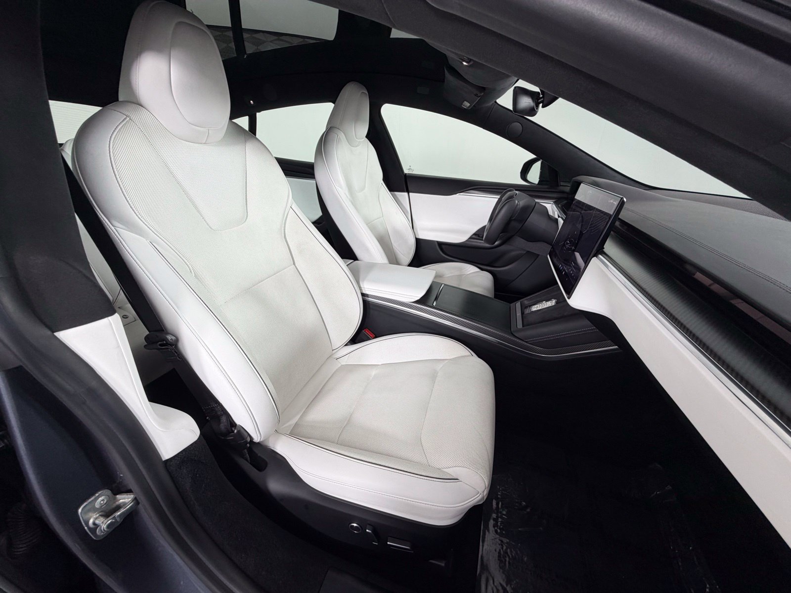 Used 2022 Tesla Model S Plaid AWD/4WD image 8