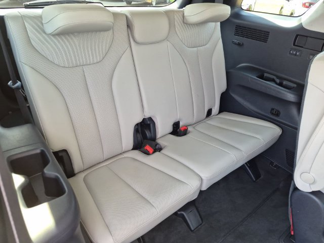 Used 2024 Hyundai Palisade Calligraphy FWD image 19
