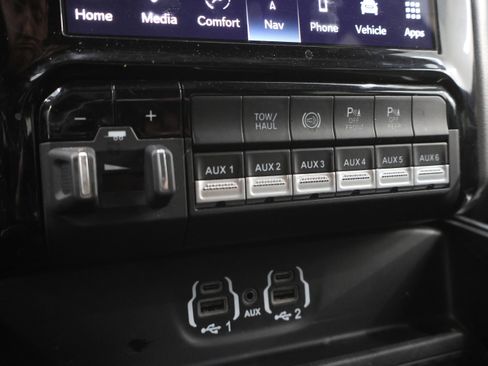 Used 2024 RAM 3500 Big Horn w/ Level 2 Equipment Group image 50