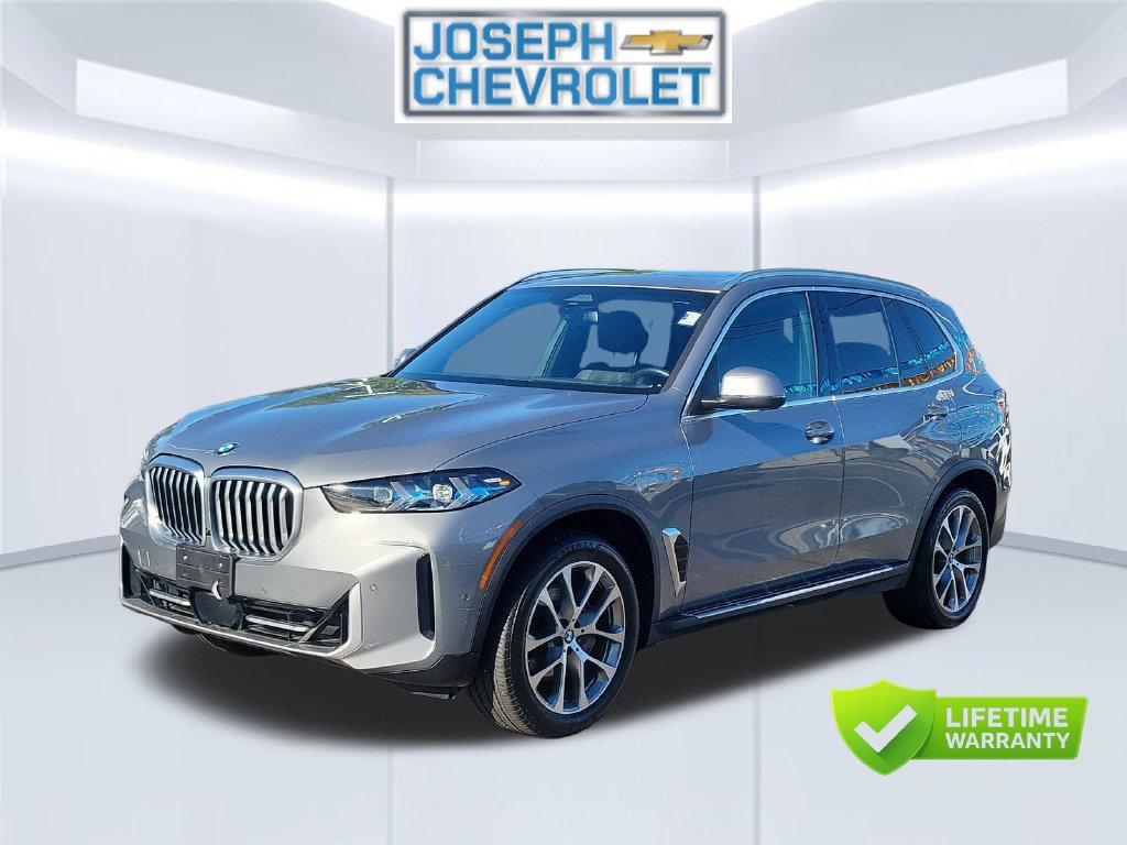 Used 2026 BMW X5 xDrive40i AWD/4WD image 2