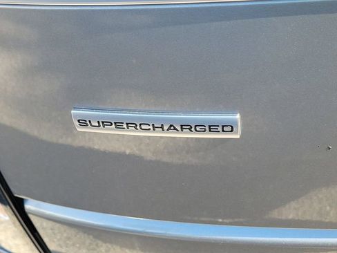 Used 2019 Land Rover Range Rover Long Wheelbase Supercharged image 8