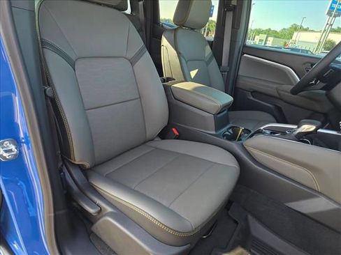 New 2026 Chevrolet Colorado ZR2 w/ Technology Package AWD/4WD image 15