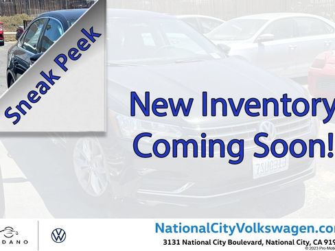 Used 2016 Volkswagen Passat 1.8T S FWD image 1