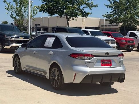 Used 2026 Toyota Corolla SE FWD image 8
