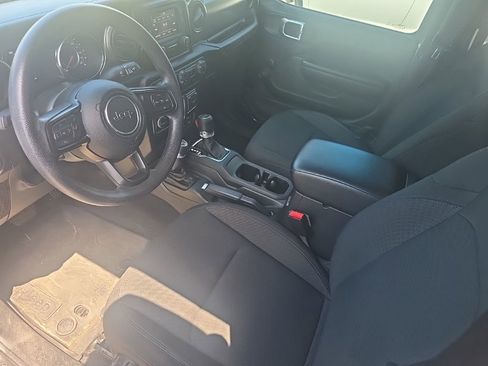 Used 2021 Jeep Wrangler Unlimited Sport AWD/4WD image 12