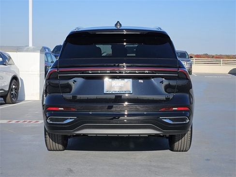 New 2026 Lincoln Nautilus Reserve image 6