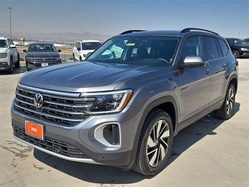 New 2025 Volkswagen Atlas SE image 5